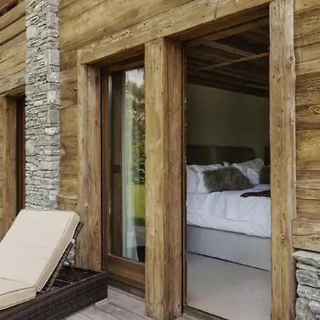 6br Stunning Chalet Pool&cinema *